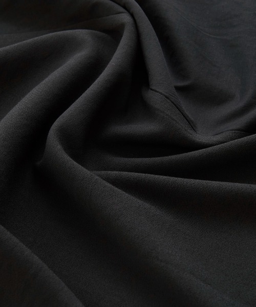 NO ID.(ノーアイディ)の「mlt3699-アシンメトリーレイヤードオフタートルロンT(Tシャツ/カットソー・メンズ・ホワイト/ベージュ/ブラック/ダークグレー・ONE SIZE)」の21枚目の写真