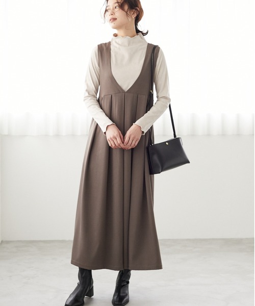 Petit fleur(プチフルール)の「・Petit Fleur キリカエタックワンピース*(ジャンパースカート・レディース・ブラック/ベージュ/グレイッシュベージュ・FREE)」の3枚目の写真