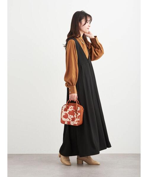 Petit fleur(プチフルール)の「・Petit Fleur キリカエタックワンピース*(ジャンパースカート・レディース・ブラック/ベージュ/グレイッシュベージュ・FREE)」の1枚目の写真