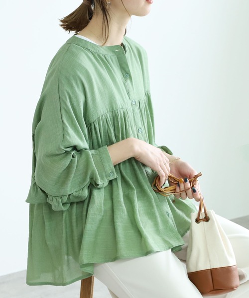 reca(レカ)の「ギャザーボリュームブラウス(シャツ/ブラウス・レディース・ブルー/ブラック/グリーン/アイボリー・FREE)」の4枚目の写真