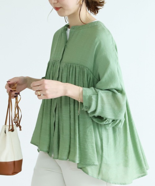 reca(レカ)の「ギャザーボリュームブラウス(シャツ/ブラウス・レディース・ブルー/ブラック/グリーン/アイボリー・FREE)」の10枚目の写真