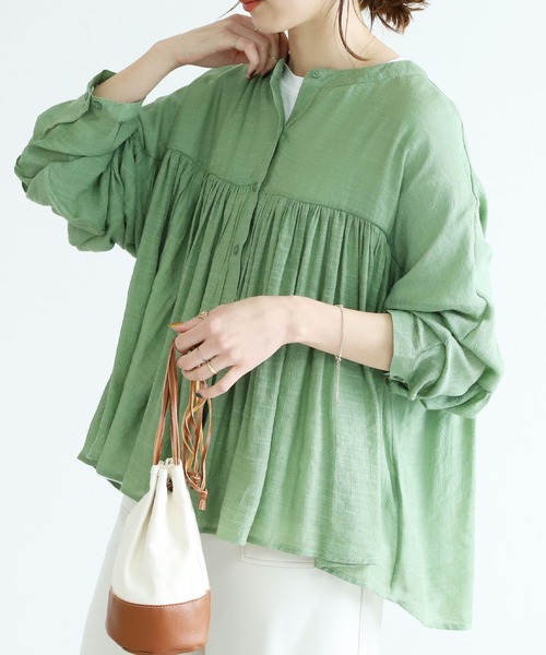 reca(レカ)の「ギャザーボリュームブラウス(シャツ/ブラウス・レディース・ブルー/ブラック/グリーン/アイボリー・FREE)」の11枚目の写真