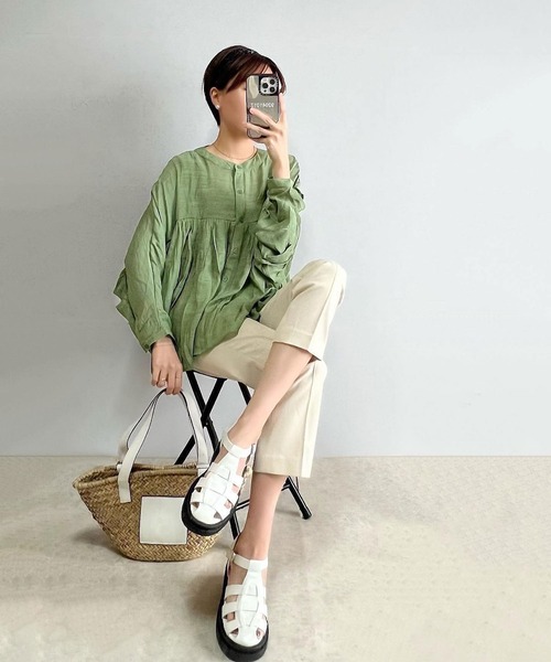 reca(レカ)の「ギャザーボリュームブラウス(シャツ/ブラウス・レディース・ブルー/ブラック/グリーン/アイボリー・FREE)」の20枚目の写真