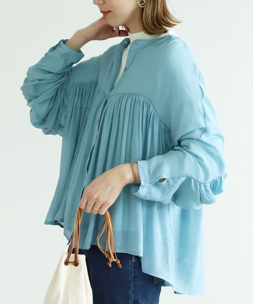 reca(レカ)の「ギャザーボリュームブラウス(シャツ/ブラウス・レディース・ブルー/ブラック/グリーン/アイボリー・FREE)」の15枚目の写真