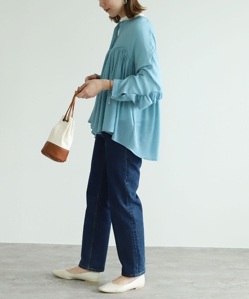 reca(レカ)の「ギャザーボリュームブラウス(シャツ/ブラウス・レディース・ブルー/ブラック/グリーン/アイボリー・FREE)」の16枚目の写真