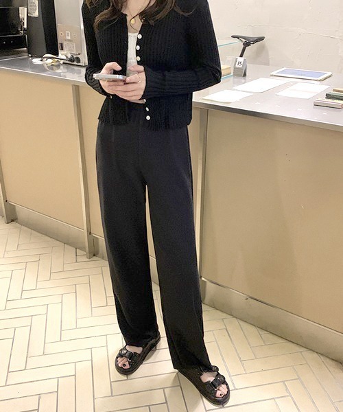 HALEY PESCA（ヘーリーペスカ）の「HALEY PESCA/ストレートラインスラックス（スラックス・レディース・ブラック/レッド・SMALL/MEDIUM/LARGE）」の2枚目の写真