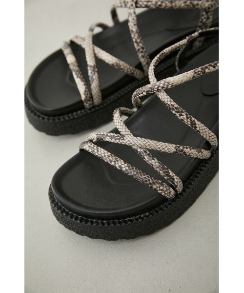 AZUL by moussy(アズールバイマウジー)の「PYTHON CORD CROSS SANDALS/パイソンコードクロスサンダル(サンダル・レディース・ベージュ系その他/ブラック系その他・LARGE/MEDIUM/SMALL)」の22枚目の写真
