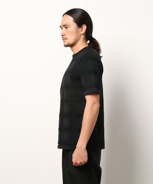 MONSIEUR NICOLE(ムッシュニコル)の「ECOPET シャドーチェック ニットTシャツ(ニット/セーター・メンズ・ホワイト/ブラック/グレイッシュベージュ・MEDIUM/LARGE/X-LARGE)」の4枚目の写真