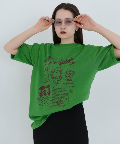 TINA:JOJUN(ティーナジョジュン)の「A'DOODLES#034 ユニセックスTシャツ TINA:JOJUN(Tシャツ/カットソー・レディース・グリーン/ホワイト・M)」の13枚目の写真