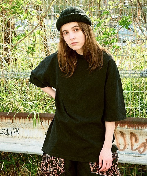 Universal Style Wear（ユニバーサルスタイルウェア）の「Universal Style Wear 尾州 ビシュウ Tシャツ (MADE IN JAPAN)（Tシャツ/カットソー・メンズ・オフホワイト/ブラック/杢グレー・MEDIUM/LARGE/X-LARGE）」の21枚目の写真