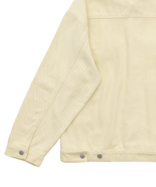 select MOCA（セレクトモカ）の「【サイズ展開あり】ビッグシルエットデニムジャケット（デニムジャケット・レディース・ライトブルー/ブラック/ブルー/アイボリー・FREE/LARGE/X-LARGE/SMALL）」の9枚目の写真