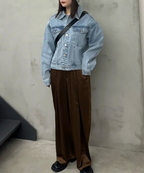 select MOCA（セレクトモカ）の「【サイズ展開あり】ビッグシルエットデニムジャケット（デニムジャケット・レディース・ライトブルー/ブラック/ブルー/アイボリー・FREE/LARGE/X-LARGE/SMALL）」の14枚目の写真