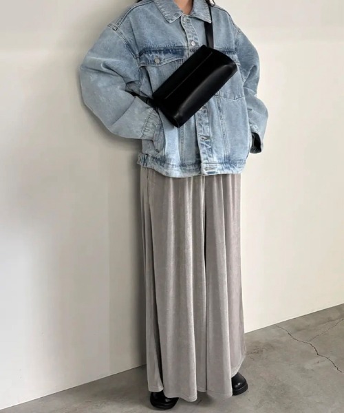 select MOCA（セレクトモカ）の「【サイズ展開あり】ビッグシルエットデニムジャケット（デニムジャケット・レディース・ライトブルー/ブラック/ブルー/アイボリー・FREE/LARGE/X-LARGE/SMALL）」の15枚目の写真