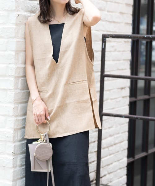 COLONY 2139（コロニートゥーワンスリーナイン）の「麻調合繊フロントポケットベスト（ベスト・レディース・ブラック/ベージュ/グレー・FREE）」の17枚目の写真