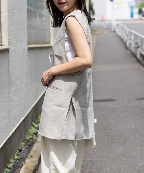 COLONY 2139（コロニートゥーワンスリーナイン）の「麻調合繊フロントポケットベスト（ベスト・レディース・ブラック/ベージュ/グレー・FREE）」の11枚目の写真