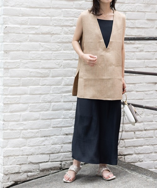 COLONY 2139（コロニートゥーワンスリーナイン）の「麻調合繊フロントポケットベスト（ベスト・レディース・ブラック/ベージュ/グレー・FREE）」の7枚目の写真