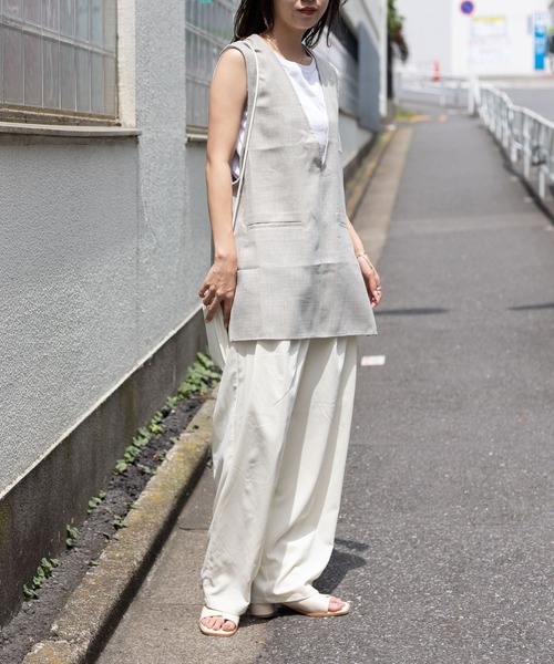 COLONY 2139（コロニートゥーワンスリーナイン）の「麻調合繊フロントポケットベスト（ベスト・レディース・ブラック/ベージュ/グレー・FREE）」の16枚目の写真