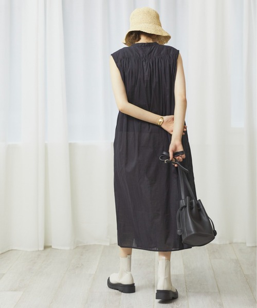 ANGIE(アンジー)の「ノースリーブギャザーワンピース(シャツワンピース・レディース・ブラック/ブラウン/カーキ/ナチュラル/ダークオレンジ・FREE)」の16枚目の写真