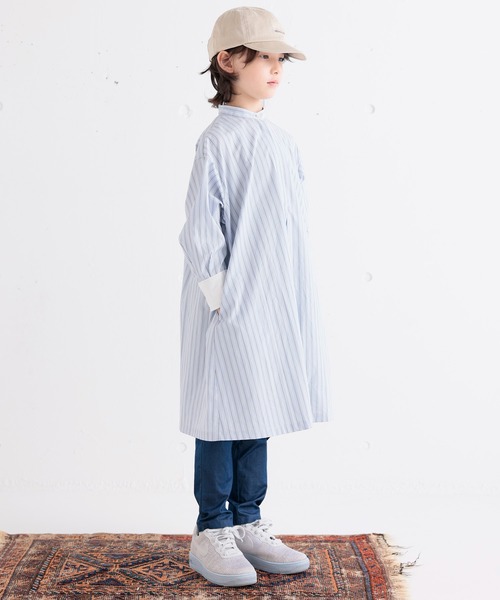 ARCH & LINE(アーチアンドライン)の「バンドカラー ロングシャツ PAJAMA LONG SHIRT(シャツワンピース・キッズ・ベージュ/サックスブルー・L/M/S)」の2枚目の写真