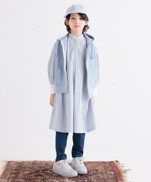 ARCH & LINE(アーチアンドライン)の「バンドカラー ロングシャツ PAJAMA LONG SHIRT(シャツワンピース・キッズ・ベージュ/サックスブルー・L/M/S)」の5枚目の写真