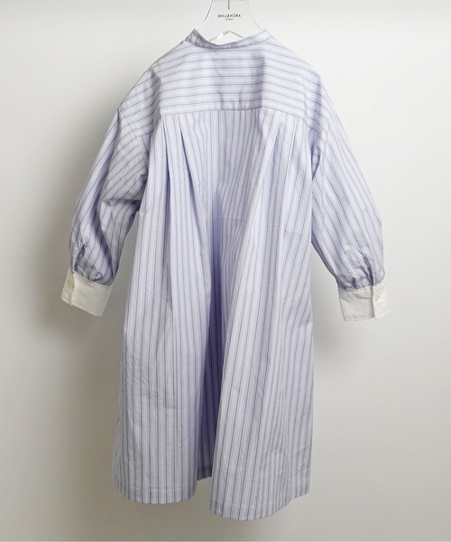 ARCH & LINE(アーチアンドライン)の「バンドカラー ロングシャツ PAJAMA LONG SHIRT(シャツワンピース・キッズ・ベージュ/サックスブルー・L/M/S)」の11枚目の写真