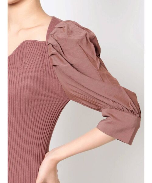 LAGUNAMOON（ラグナムーン）の「タックスリーブドッキングニットプルオーバー（ニット/セーター・レディース・ブラック/ブラウン/アイボリー・FREE）」の12枚目の写真