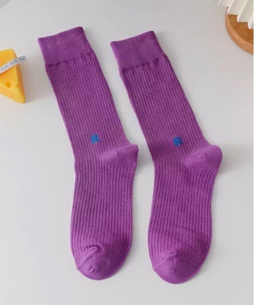 ammy.（エイミードット）の「【 ammy. / エイミードット 】 ワンポイント アルファベット ロゴ カラー ソックス（ソックス/靴下・レディース・ホワイト/ブラック/パープル/ブラウン/グレー/カーキ/ピンク/イエロー/オレンジ/グリーン・FREE）」の7枚目の写真