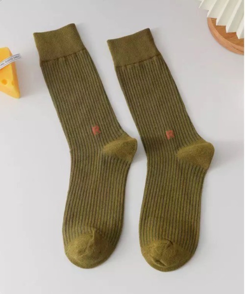 ammy.（エイミードット）の「【 ammy. / エイミードット 】 ワンポイント アルファベット ロゴ カラー ソックス（ソックス/靴下・レディース・ホワイト/ブラック/パープル/ブラウン/グレー/カーキ/ピンク/イエロー/オレンジ/グリーン・FREE）」の5枚目の写真