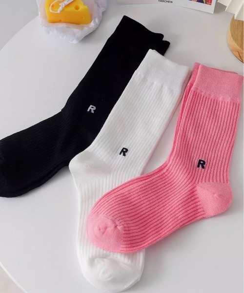 ammy.（エイミードット）の「【 ammy. / エイミードット 】 ワンポイント アルファベット ロゴ カラー ソックス（ソックス/靴下・レディース・ホワイト/ブラック/パープル/ブラウン/グレー/カーキ/ピンク/イエロー/オレンジ/グリーン・FREE）」の12枚目の写真