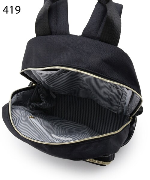 SHOO・LA・RUE(シューラルー)の「◆【撥水】整理整頓できちゃうリュック(バックパック/リュック・レディース・ブラック/グレー系3/ブラック系3・00)」の4枚目の写真