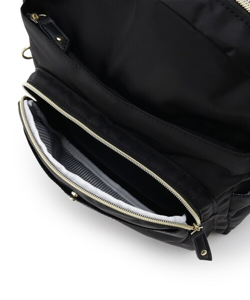 SHOO・LA・RUE(シューラルー)の「◆【撥水】整理整頓できちゃうリュック(バックパック/リュック・レディース・ブラック/グレー系3/ブラック系3・00)」の7枚目の写真