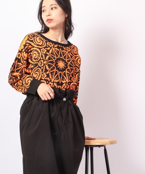 TRANOI（トラノイ）の「TRANOI 総柄ニット（ニット/セーター・レディース・オレンジ/グリーン・FREE）」の10枚目の写真