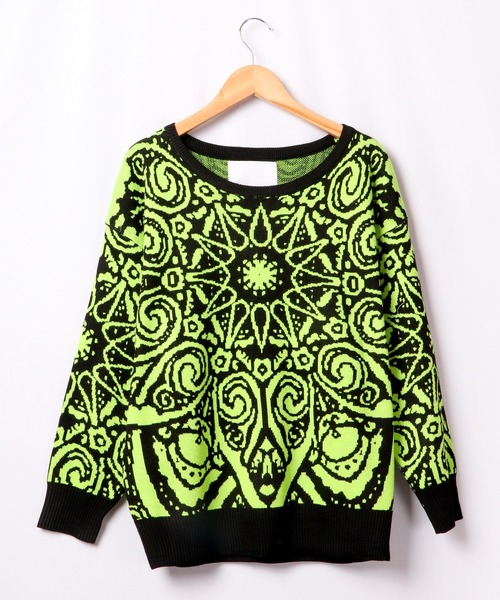 TRANOI（トラノイ）の「TRANOI 総柄ニット（ニット/セーター・レディース・オレンジ/グリーン・FREE）」の3枚目の写真