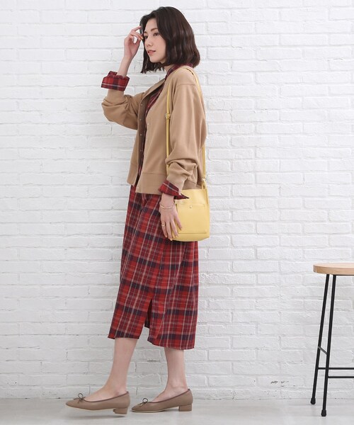 SHOO・LA・RUE(シューラルー)の「◆裏毛ドット釦カーディガン(カーディガン/ボレロ・レディース・ライトグレー/ブラック/グリーン/キャメル/ピンク系その他/パープル系・02/03/04)」の10枚目の写真