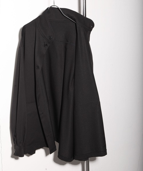 NILWAY（ニルウェイ）の「フラップポケットスタンドカラーシャツブルゾン / カーゴシャツ（シャツ/ブラウス・メンズ・ブラック/カーキ/アイボリー・MEDIUM/LARGE）」の9枚目の写真