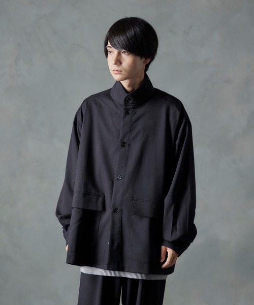 NILWAY（ニルウェイ）の「フラップポケットスタンドカラーシャツブルゾン / カーゴシャツ（シャツ/ブラウス・メンズ・ブラック/カーキ/アイボリー・MEDIUM/LARGE）」の21枚目の写真