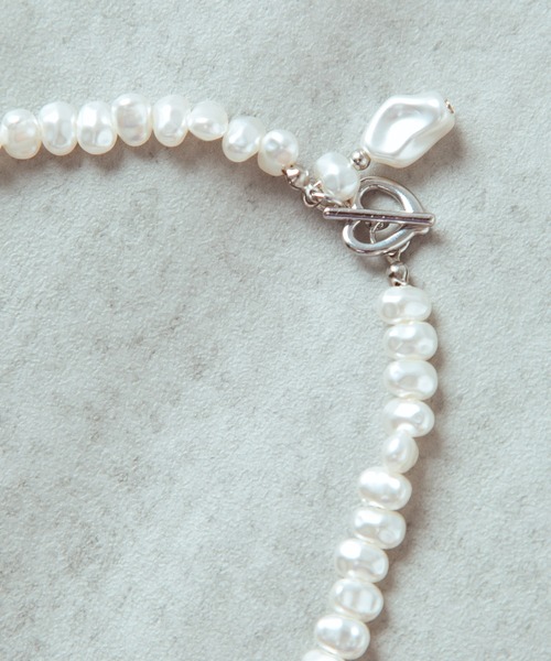 COLOR TOKYO ACCESSORIES（カラートウキョウアクセサリー）の「ハートマンテル淡水パールネックレス（ネックレス・レディース・シルバー/ゴールド・FREE）」の3枚目の写真