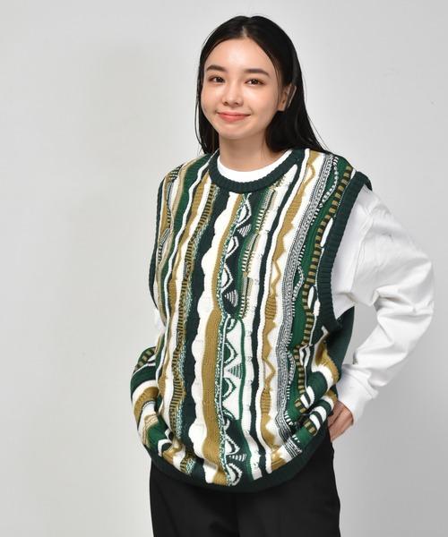 Starting Over(スターティングオーバー)の「変形ストライプクルーネック3Dベスト(ベスト・メンズ・チャコールグレー/ブラウン/グリーン・M/L/XL)」の3枚目の写真