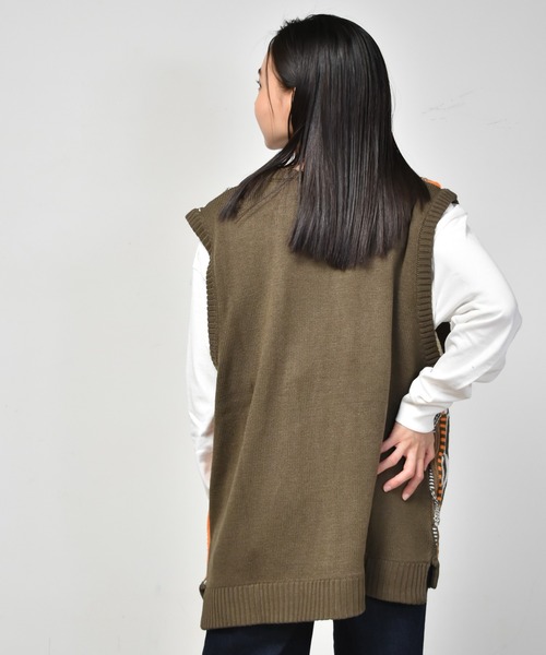 Starting Over(スターティングオーバー)の「変形ストライプクルーネック3Dベスト(ベスト・メンズ・チャコールグレー/ブラウン/グリーン・M/L/XL)」の21枚目の写真