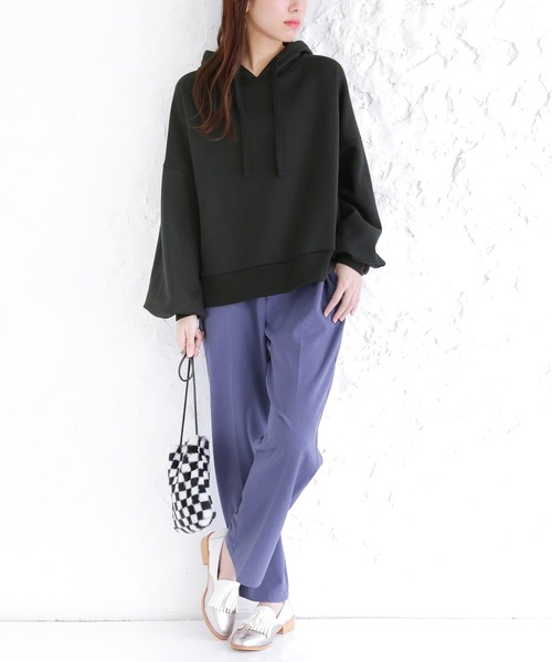 osharewalker（オシャレウォーカー）の「『裏起毛ボリューム袖パーカー』（パーカー・レディース・ボルドー/ダークグレー/グレイッシュベージュ/パープル/ブルーグリーン/ブラック・FREE）」の16枚目の写真