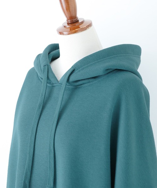 osharewalker（オシャレウォーカー）の「『裏起毛ボリューム袖パーカー』（パーカー・レディース・ボルドー/ダークグレー/グレイッシュベージュ/パープル/ブルーグリーン/ブラック・FREE）」の21枚目の写真