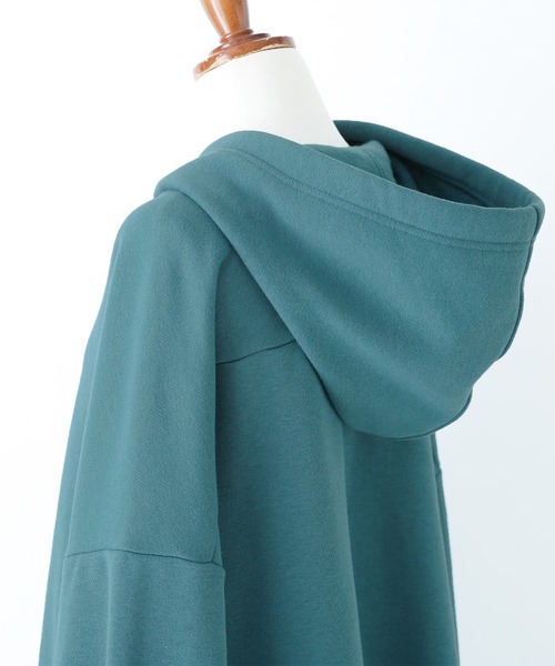 osharewalker（オシャレウォーカー）の「『裏起毛ボリューム袖パーカー』（パーカー・レディース・ボルドー/ダークグレー/グレイッシュベージュ/パープル/ブルーグリーン/ブラック・FREE）」の22枚目の写真