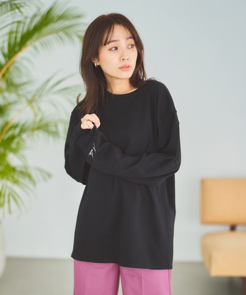 N WITH.(エヌウィズ)の「ポイント刺繍ロングスリーブTシャツ(Tシャツ/カットソー・レディース・ホワイト/ブラック・FREE)」の4枚目の写真