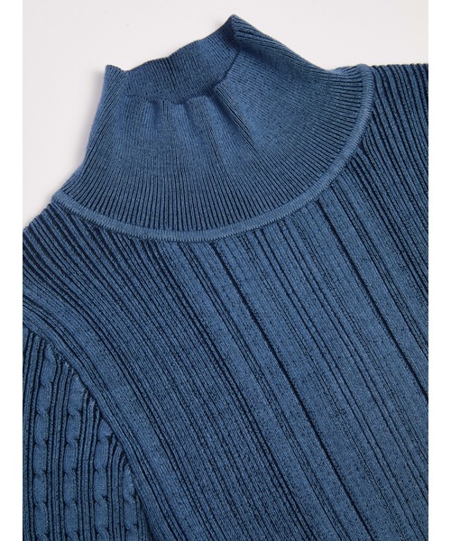 Guess（ゲス）の「Charline High Neck Sweater（ニット/セーター・レディース・ブルー・X-SMALL/MEDIUM/SMALL/LARGE）」の3枚目の写真