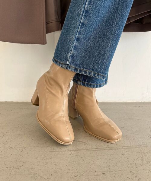 MAJESTIC LEGON（マジェスティックレゴン）の「ストレッチショートブーツ（ブーツ・レディース・ベージュ/ブラック・LARGE/MEDIUM）」の19枚目の写真