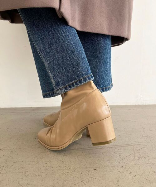 MAJESTIC LEGON（マジェスティックレゴン）の「ストレッチショートブーツ（ブーツ・レディース・ベージュ/ブラック・LARGE/MEDIUM）」の22枚目の写真