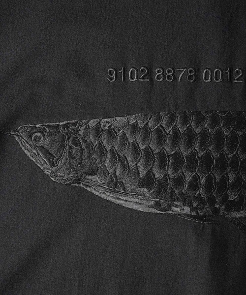 SHAREEF(シャリーフ)の「"AROWANA" S/S BIG-T(Tシャツ/カットソー・メンズ・ホワイト/ブラック/パープル・1/2/3)」の5枚目の写真