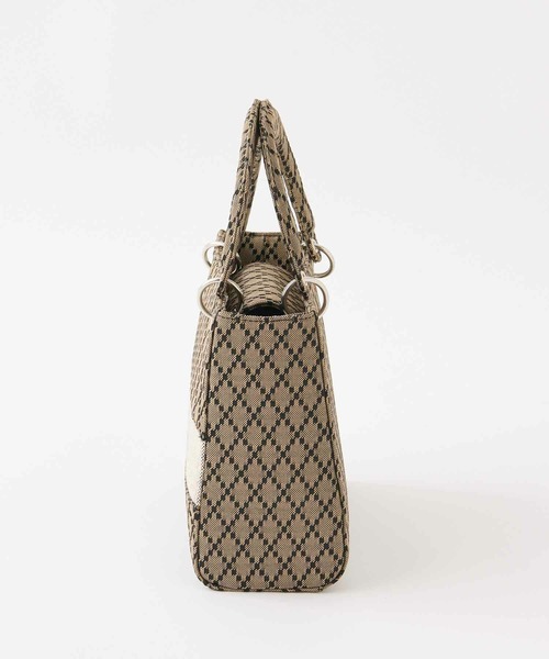 Seemi. byNICECLAUP( シーミーバイナイスクラップ)の「【Seemi】Seemiショルダー付きミニトート(ショルダーバッグ・レディース・ブラック/アイボリー/ベージュ・FREE)」の5枚目の写真