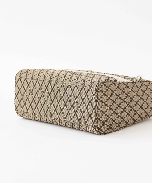 Seemi. byNICECLAUP( シーミーバイナイスクラップ)の「【Seemi】Seemiショルダー付きミニトート(ショルダーバッグ・レディース・ブラック/アイボリー/ベージュ・FREE)」の7枚目の写真