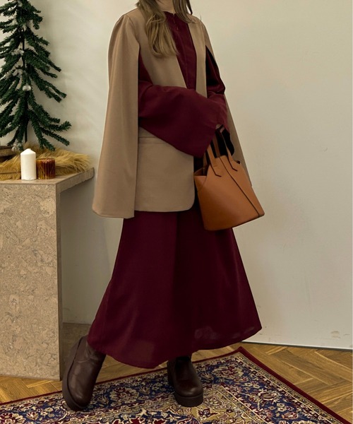 apres jour clair(アプレジュールクレア)の「【apres jour clair】スリットスリーブロングワンピース【ZOZOTOWN限定アイテム】(ワンピース・レディース・ブラック/アイボリー/モカ/ボルドー・フリー/X-LARGE)」の4枚目の写真